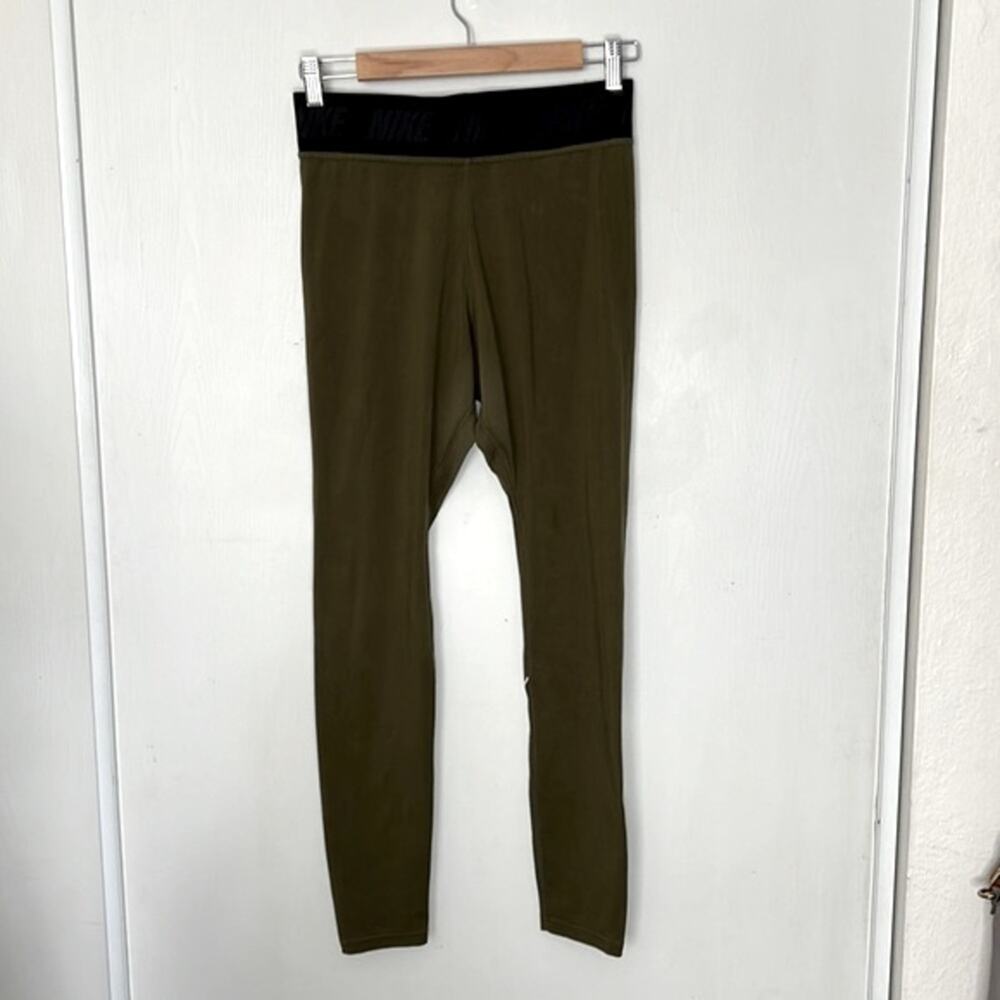 Nike Sportswear Leggings Size Medium
